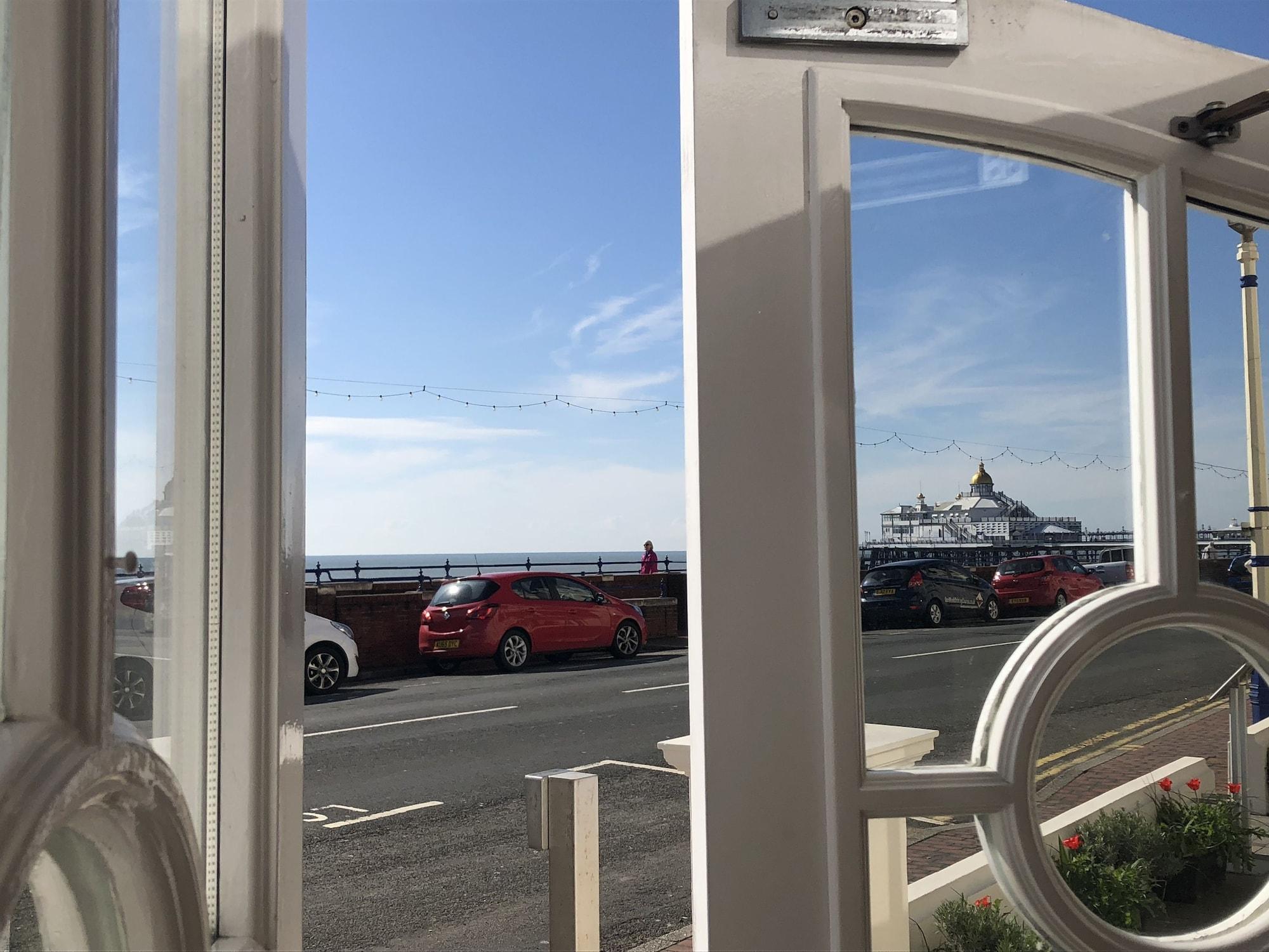 Eastbourne Riviera Hotel Exterior photo
