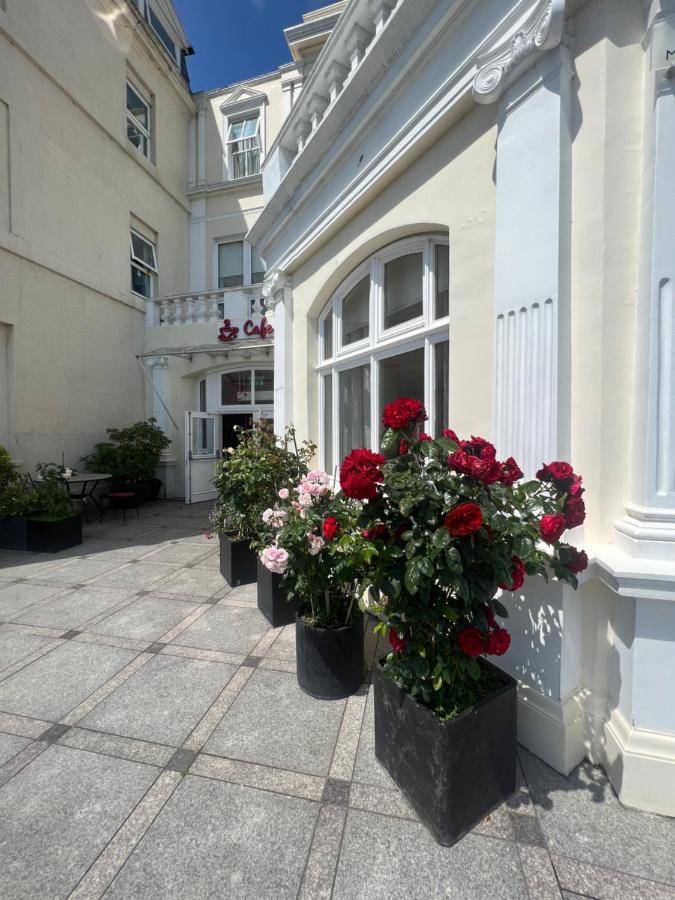Eastbourne Riviera Hotel Exterior photo